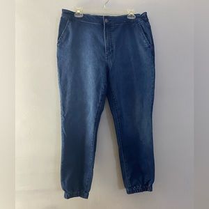 D Jeans Size 10 Baggy Jeans. GUC